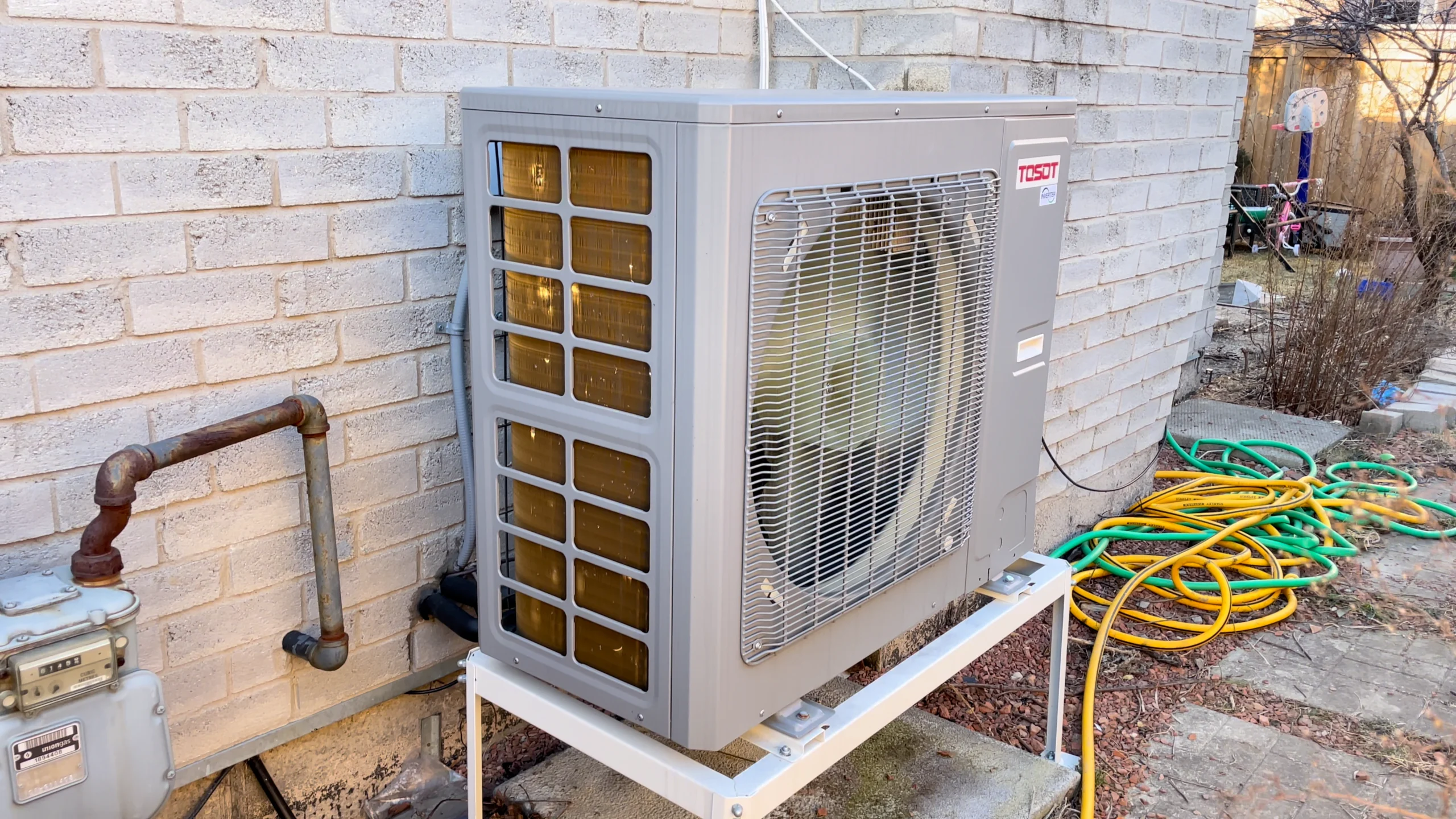 Keith's solar installation - View 9