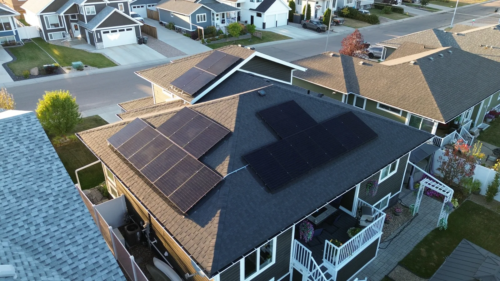 Xolar solar installation in Rocky Rapids, AB — photo 2
