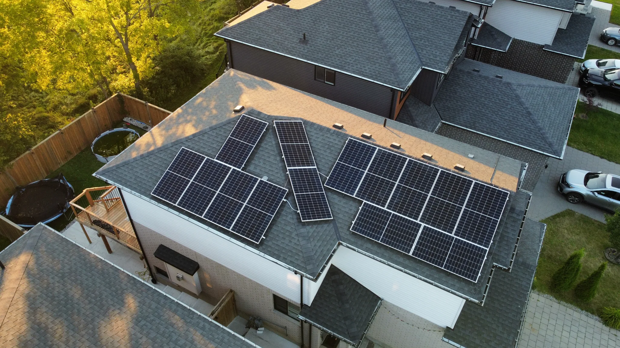 Xolar solar installation in London, ON — photo 2