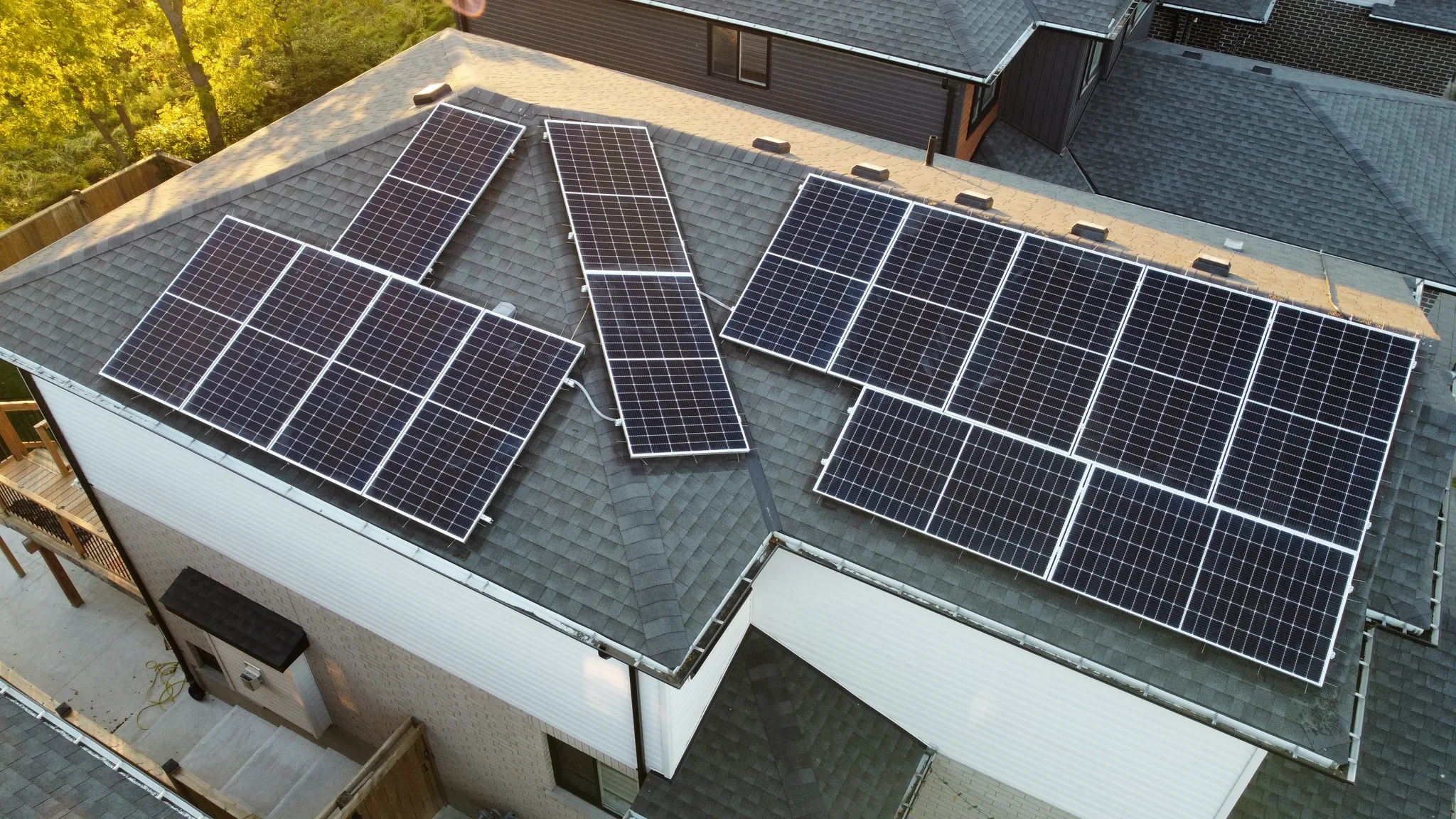 Xolar solar installation in London, ON — photo 3